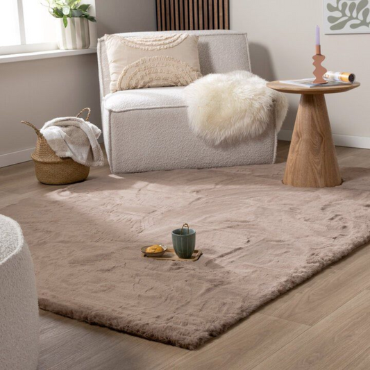 Flauschiger Teppich Taupe